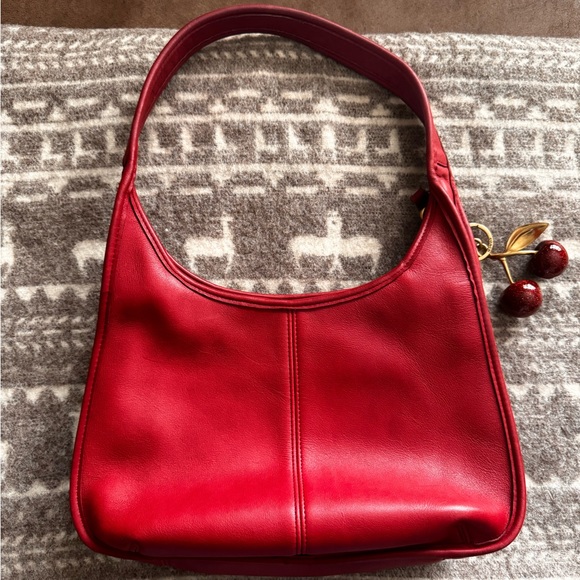 Vintage Coach Ergo Hobo in Cherry Red, Authentic Leather - Picture 2 of 11